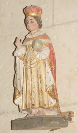 Statue de l'Enfant Jésus de Pragues de l'église de charras