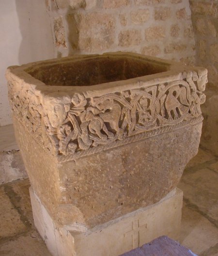 Fonts baptismaux de l'église de Souffrignac