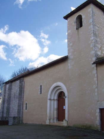 Façade de l'église de Souffrignac