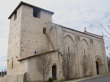 Entrée de l'église de Vilhonneur