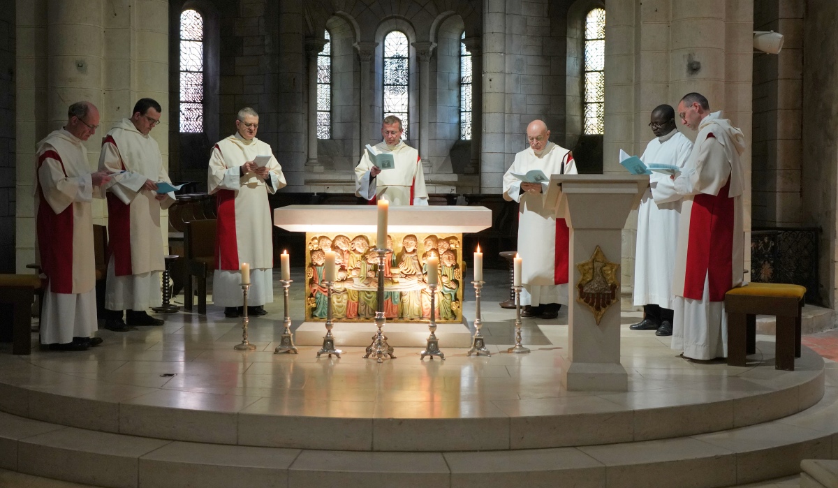 Prière de la liturgie des heures.