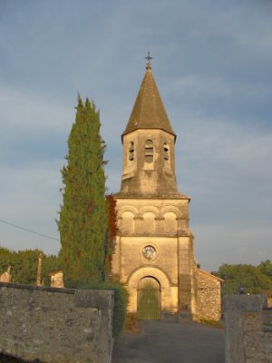 Façade de l'église de Rancogne