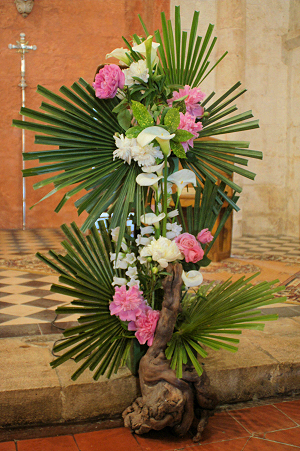 Bouquet de l'église de Feuillade en 2010