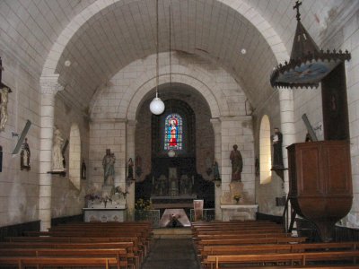 Intérieur de l'église de Saint Projet